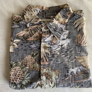 Hawaiian Collared Short Sleeve Shirt